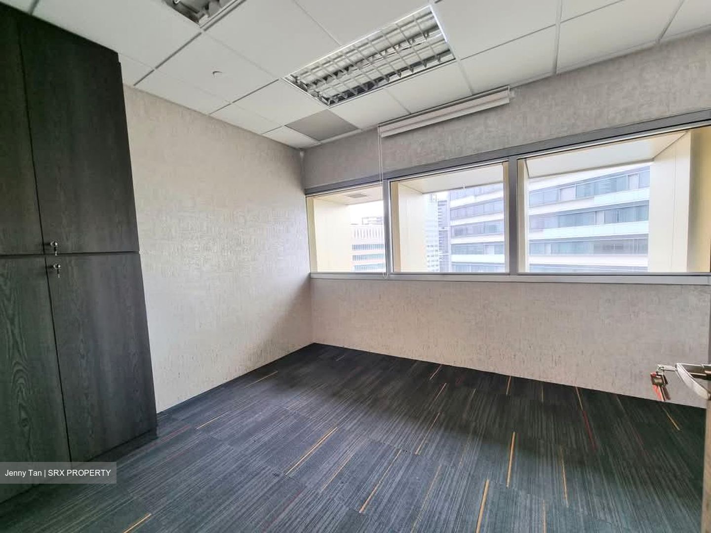 111 Somerset (D9), Office #570020701